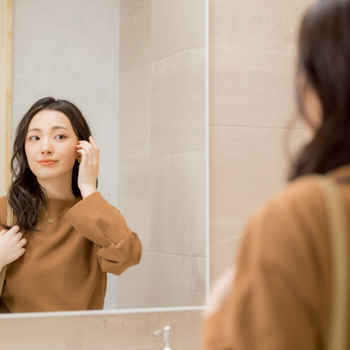 SHOWSの白髪隠しヘアファンデーション｜白髪隠しにおすすめの理由は？